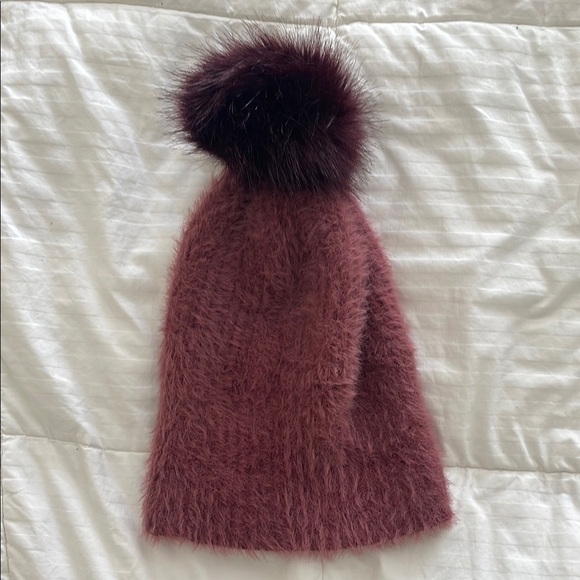 Burgundy Knit Beanie with Pom Pom - Picture 4 of 5